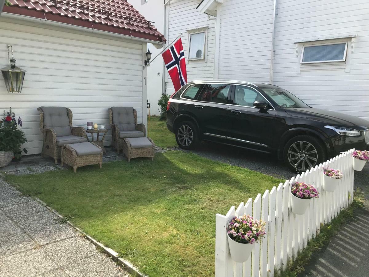 Koselig Landsbyhus I Nordfjord Nordfjordeid Exterior foto